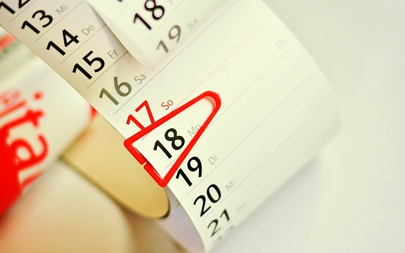 Kalender mit roter Kennzeichnung